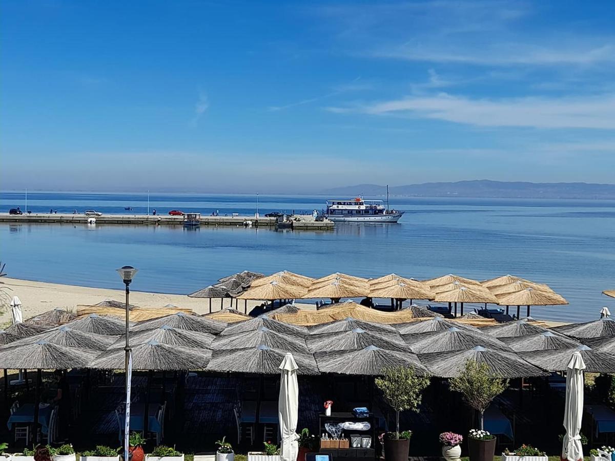 Isalos Apartments Studios Néoi Epivátai Dış mekan fotoğraf
